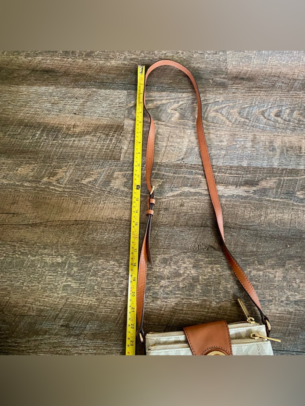 Michael Kors Vanilla/Brown Leather Signature Fulton Monogram Crossbody bag - Picture 10 of 12